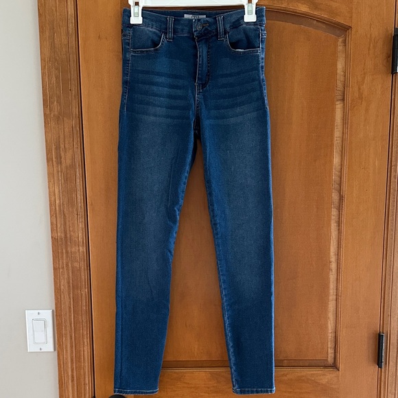 BBJ Los Angeles Denim - Stylish Indigo Women's Skinny Jeans Small